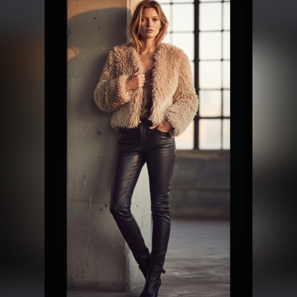 Anna Sui Vintage Rare Y2K Bohemian Festival Iconic Faux Mongolian Fur Jacket - Picture 2 of 10